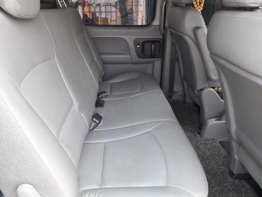 Hyundai Grand Starex 2015 - Cần bán xe Hyundai Grand Starex năm sản xuất 2015, màu bạc, nhập