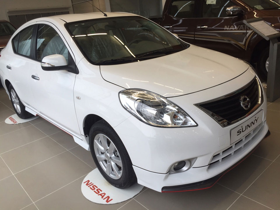 Nissan Sunny XV PremiumS 2018 - Bán ô tô Nissan Sunny XV Premium S năm 2018, đủ màu giao ngay, giá cạnh tranh nhất HN