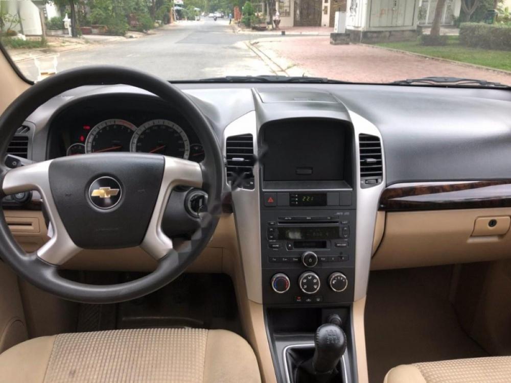 Chevrolet Captiva LT 2010 - Xe Chevrolet Captiva LT năm sản xuất 2010, màu bạc chính chủ, giá tốt