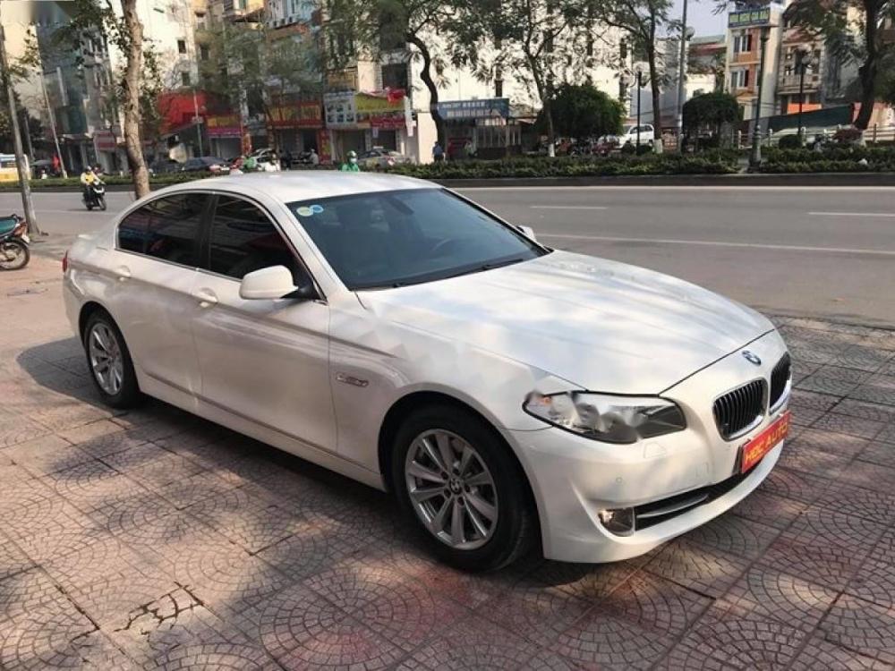 BMW 5 Series 523i 2010 - Bán BMW 5 Series 523i sản xuất 2010, màu trắng, nhập khẩu nguyên chiếc giá cạnh tranh