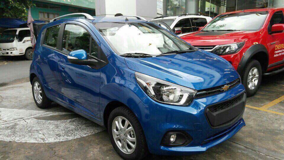 Chevrolet Spark 1.2 LT 2018 - Bán Chevrolet Spark 1.2 LT đời 2018, màu xanh lam, 389 triệu