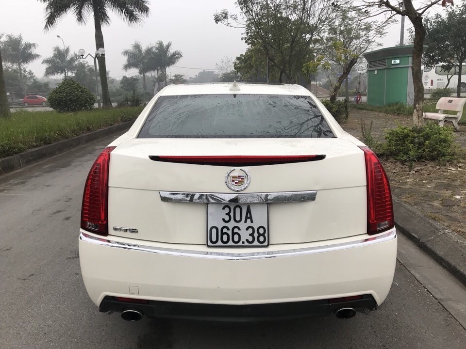 Cadillac CTS 2010 - Bán Cadillac CTS năm 2010, màu trắng, nhập khẩu