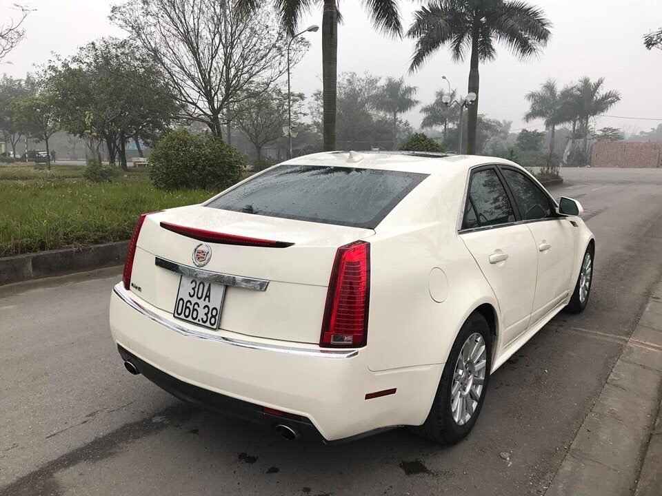 Cadillac CTS 2010 - Bán Cadillac CTS năm 2010, màu trắng, nhập khẩu