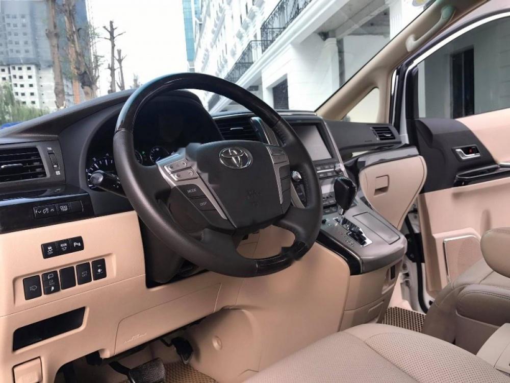 Toyota Alphard 3.5L V6 2015 - Bán Toyota Alphard 3.5L V6 đời 2015, màu trắng, nhập khẩu, ít sử dụng