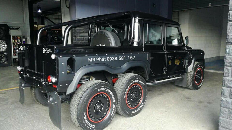 LandRover Defender XS Double Cab 2017 - Bán LandRover Defender XS Double Cab Pickup 2.2 TDCI năm sản xuất 2017, màu đen, xe nhập