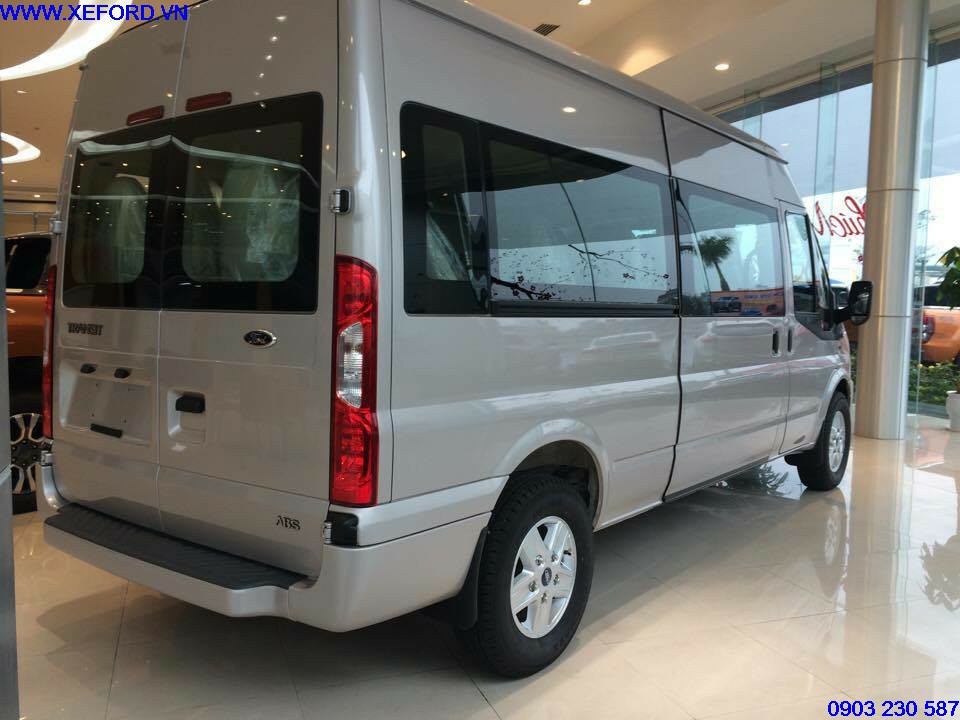 Ford Transit Medium 2018 - Cần bán xe Ford Transit Medium năm sản xuất 2018, màu bạc, giá cạnh tranh