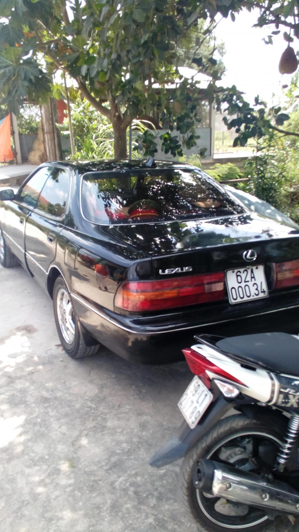 Lexus ES 1992 - Cần bán xe Lexus ES năm 1992 màu đen, nhập khẩu nguyên chiếc, giá chỉ 150 triệu