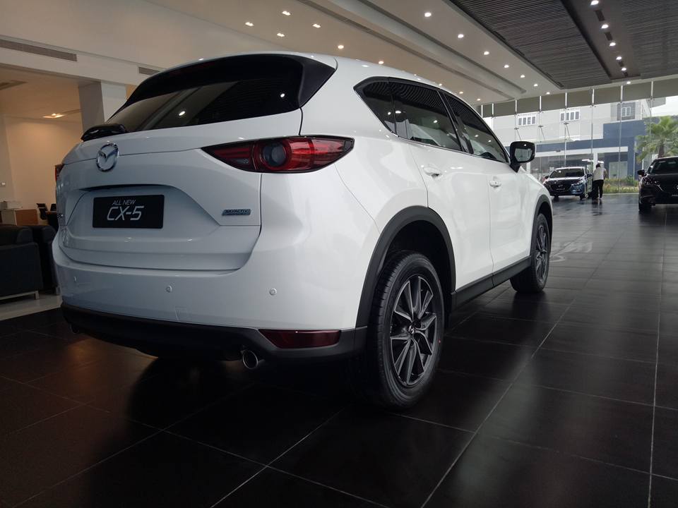 Mazda CX 5 2018 - Bán ô tô Mazda CX 5 2.5 2WD 2018, màu trắng, có xe giao ngay, hỗ trợ 90% vay ngân hàng. Lh 0938 907 088 Toàn Mazda