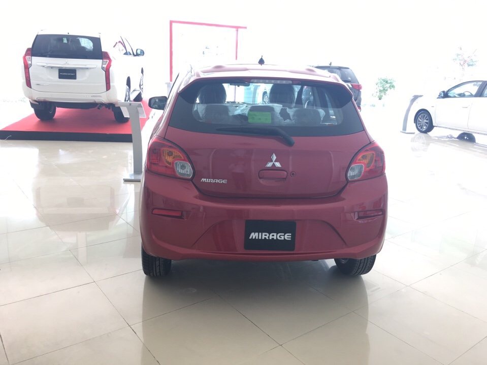 Mitsubishi Mirage 2018 - Bán Mitsubishi Mirage tại Đà Nẵng, màu đỏ, xe nhập, 370 triệu, số sàn, có sẵn