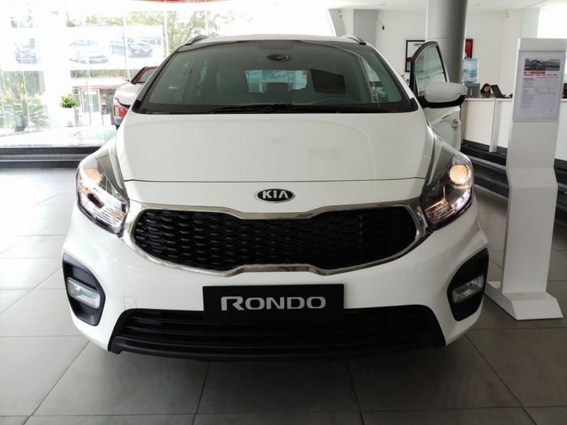 Kia Rondo GMT 2018 - Bán Rondo GMT 2018, giao xe đủ màu