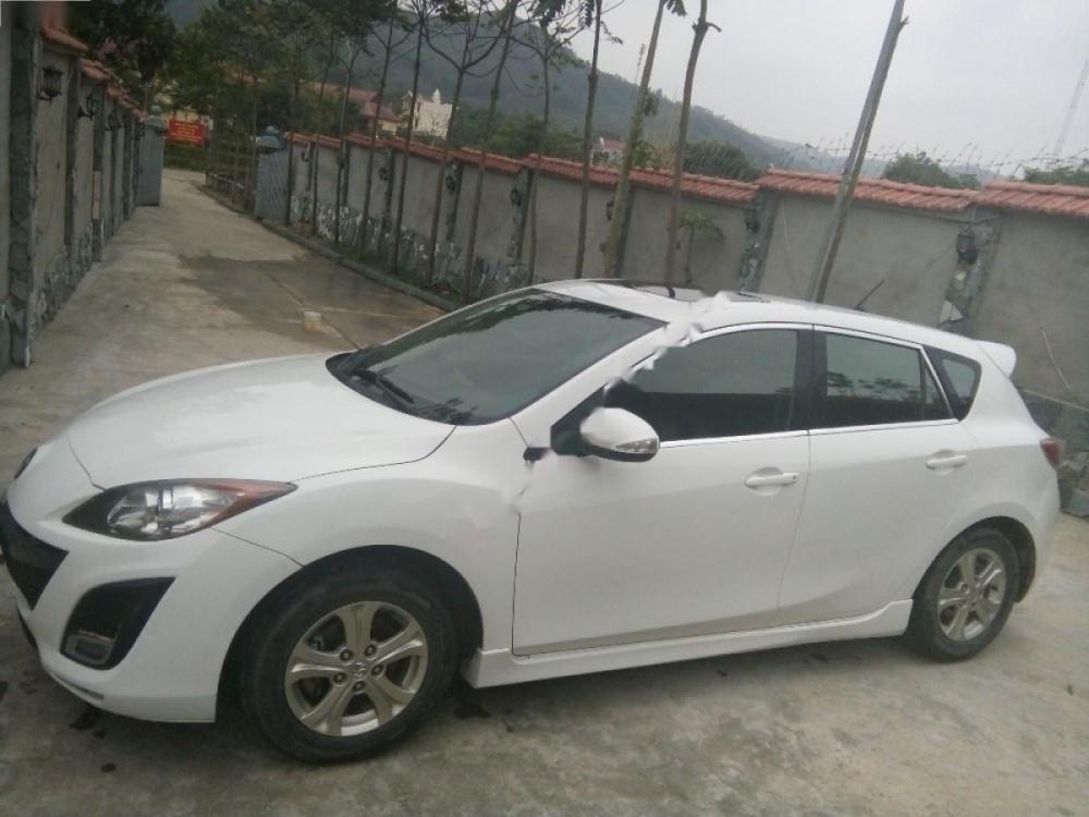 Mazda 3 1.6 AT 2011 - Bán Mazda 3 1.6 AT đời 2011, màu trắng, nhập khẩu