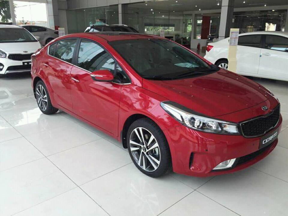 Kia K3 1.6AT 2018 - Kia Giải Phóng bán Kia K3 2018 số tự động 1.6 giá tốt nhất. Hỗ trợ trả góp 90%, sẵn xe giao ngay