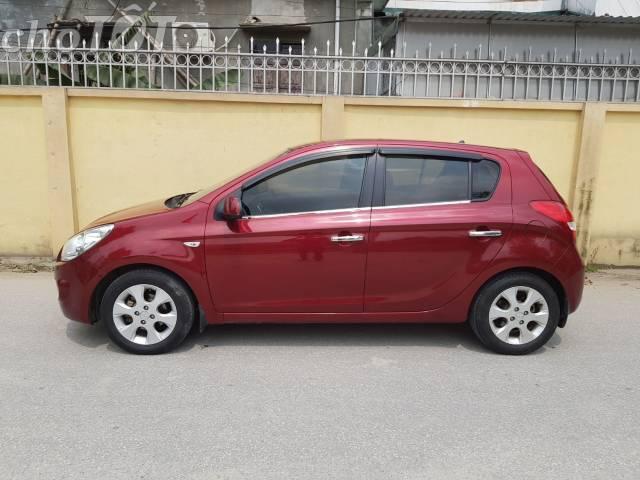 Hyundai i20 2011 - Bán Hyundai i20 năm 2011, màu đỏ, xe nhập số tự động, 325 triệu