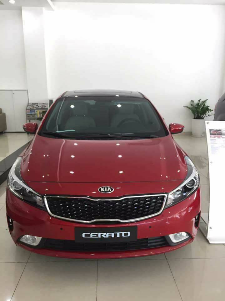 Kia K3 1.6AT 2018 - Kia Giải Phóng bán Kia K3 2018 số tự động 1.6 giá tốt nhất. Hỗ trợ trả góp 90%, sẵn xe giao ngay