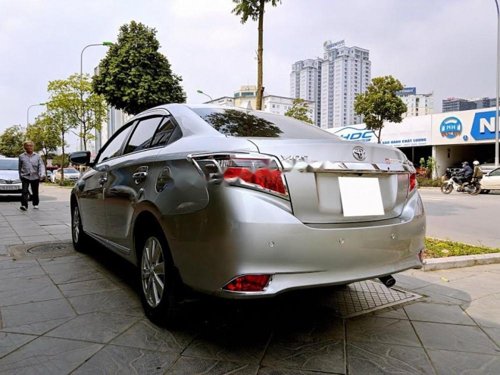 Toyota Vios 2017 - Bán Toyota Vios SX 2017, màu bạc