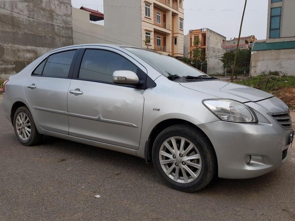 Toyota Vios 1.5G 2011 - Bán Toyota Vios 1.5G đời 2011, màu bạc 