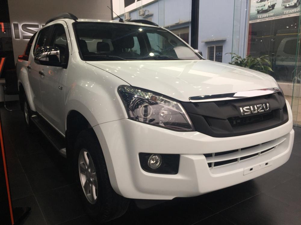 Isuzu Dmax 2.5L 4X2 MT 2017 - Cần bán xe Isuzu Dmax 2.5L 4X2 MT 2017, màu trắng, nhập khẩu nguyên chiếc, giá tốt