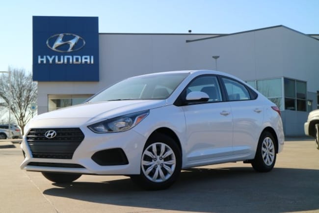 Hyundai Accent 2018 - Hyundai Accent 2018 MT, góp 90% xe, mẫu mã cực đẹp, có hàng cuối tháng 4, LH Ngọc Sơn: 0911377773