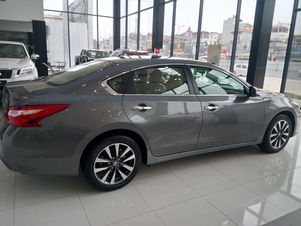 Nissan Teana 2.5 SL  2018 - Bán Nissan Teana 2.5 SL đời 2018, màu xám (ghi), xe nhập, giao ngay giá tốt nhất thị trường luôn