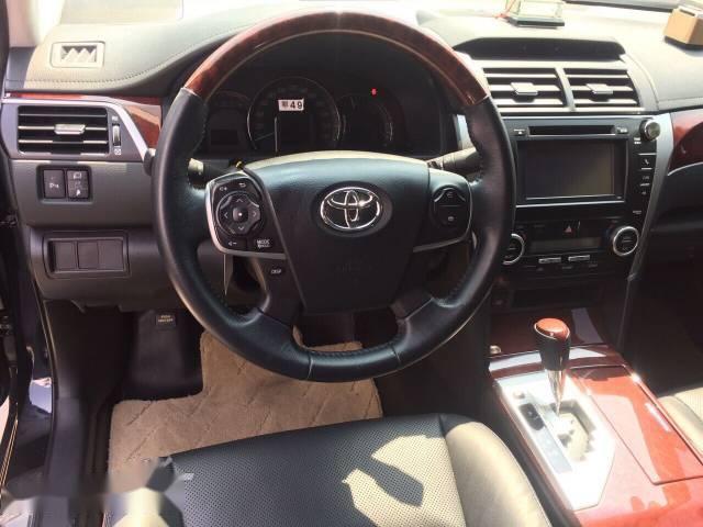 Toyota Camry   2.5Q 2014 - Bán xe Toyota Camry 2.5Q 2014, màu đen