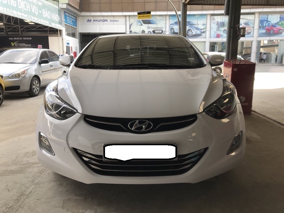 Hyundai Elantra GLS 2013 - Bán Hyundai Elantra GLS đời 2013, màu trắng, xe nhập khẩu bao đẹp