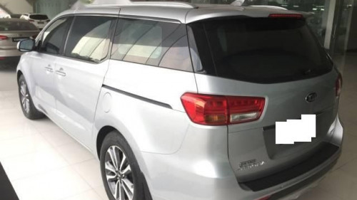 Kia Sedona  3.3 AT  2016 - Cần bán xe Kia Sedona 3.3 AT sản xuất năm 2016