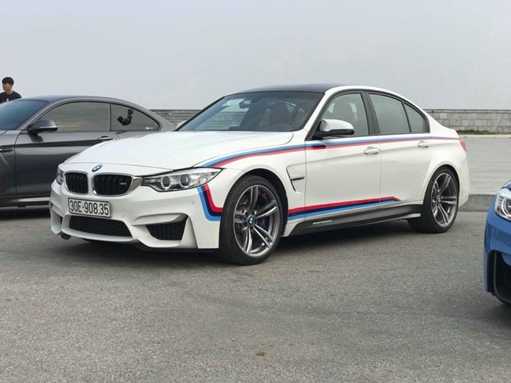 BMW M3 2016 - Bán BMW M3 2016, màu trắng, nhập khẩu nguyên chiếc