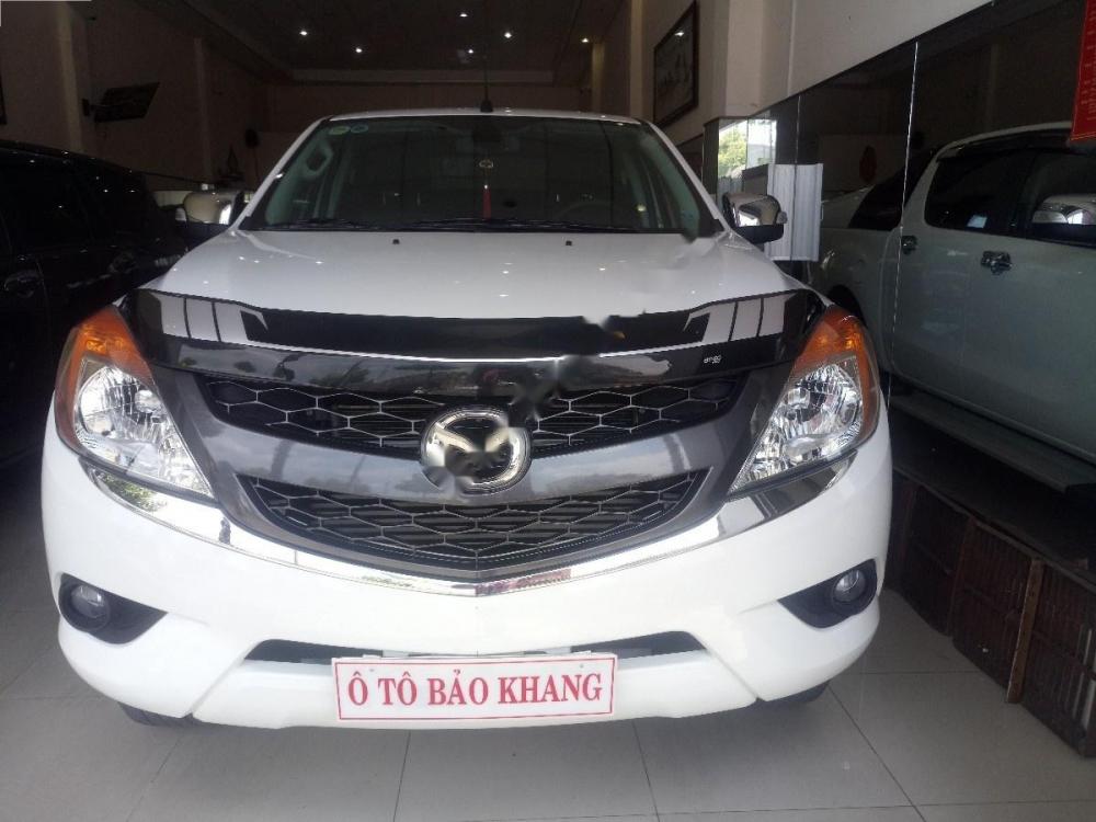 Mazda BT 50 2.2L 4x2 AT 2015 - Bán ô tô Mazda BT 50 2.2L 4x2 AT năm 2015, màu trắng, nhập khẩu Thái  