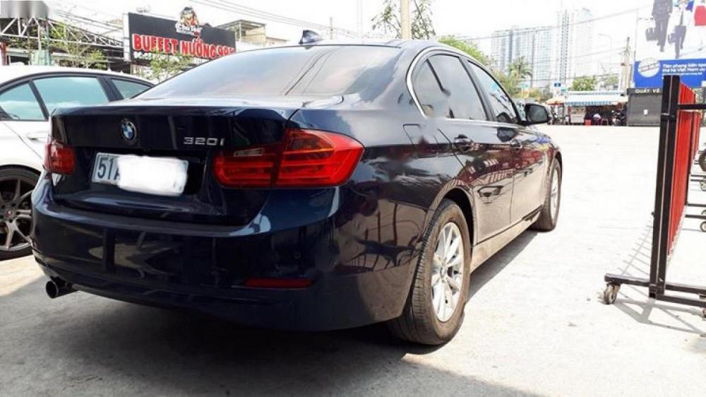 BMW 3 Series 320i 2014 - Bán ô tô BMW 3 Series 320i đời 2014, màu xanh lam, nhập khẩu