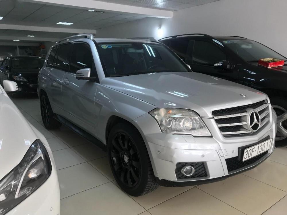 Mercedes-Benz GLK Class GLK300 4Matic 2009 - Cần bán gấp Mercedes GLK300 đời 2009, màu bạc, 660tr