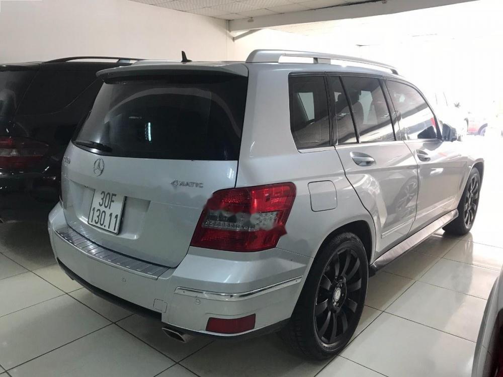 Mercedes-Benz GLK Class GLK300 4Matic 2009 - Cần bán gấp Mercedes GLK300 đời 2009, màu bạc, 660tr