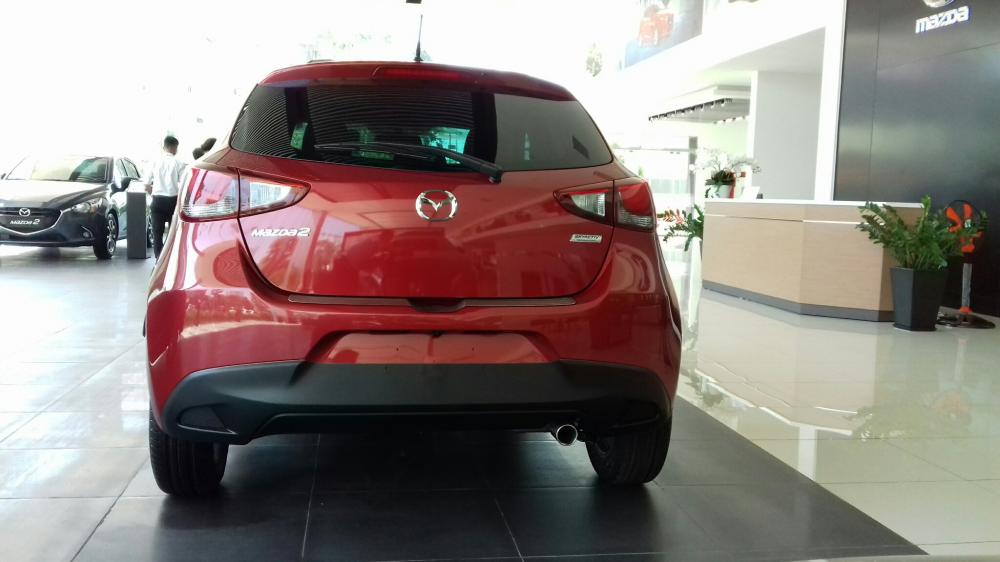 Mazda 2 2018 - Bán Mazda 2 Hatchback đời 2018, màu đỏ, trả trước 160 triệu có xe ra biển số, giao xe tận nơi, LH 0907148849