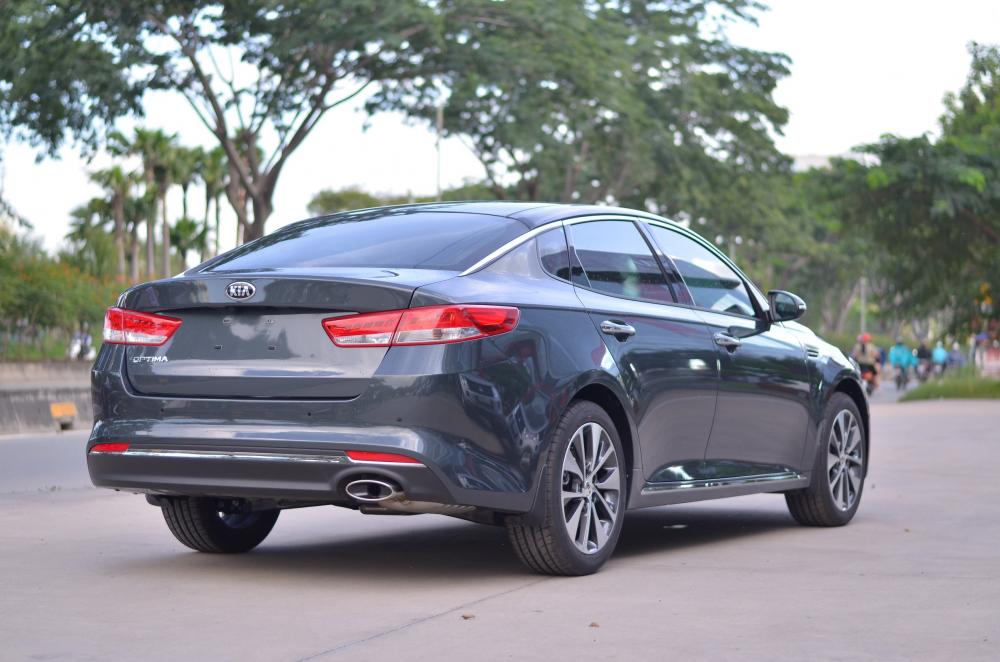 Kia Optima 2.0 AT 2018 - Bán Kia Optima 2018 chỉ từ 789tr, hỗ trợ vay đến 90% giá trị xe, có xe giao ngay