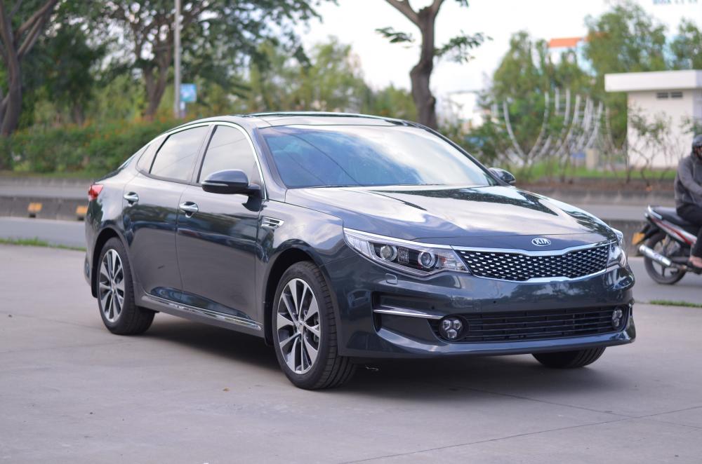 Kia Optima 2.0 AT 2018 - Bán Kia Optima 2018 chỉ từ 789tr, hỗ trợ vay đến 90% giá trị xe, có xe giao ngay