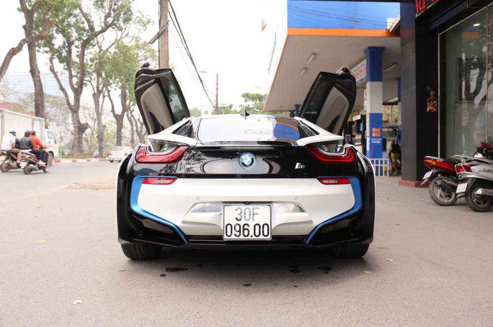 BMW VT340 2014 - Bán BMW i8 bản full 2015, màu trắng, nhập khẩu