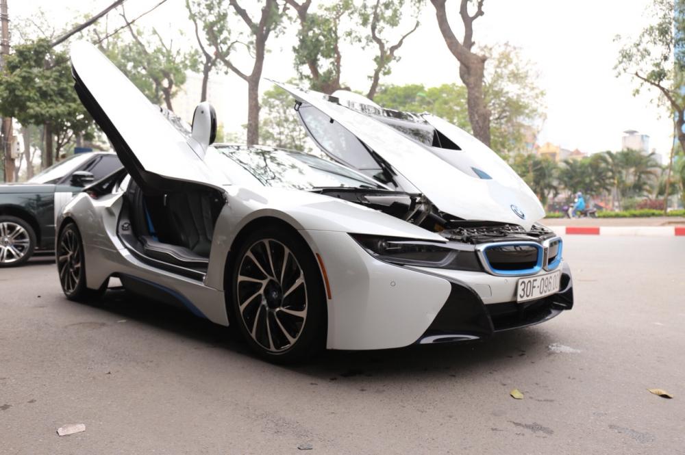 BMW VT340 2014 - Bán BMW i8 bản full 2015, màu trắng, nhập khẩu