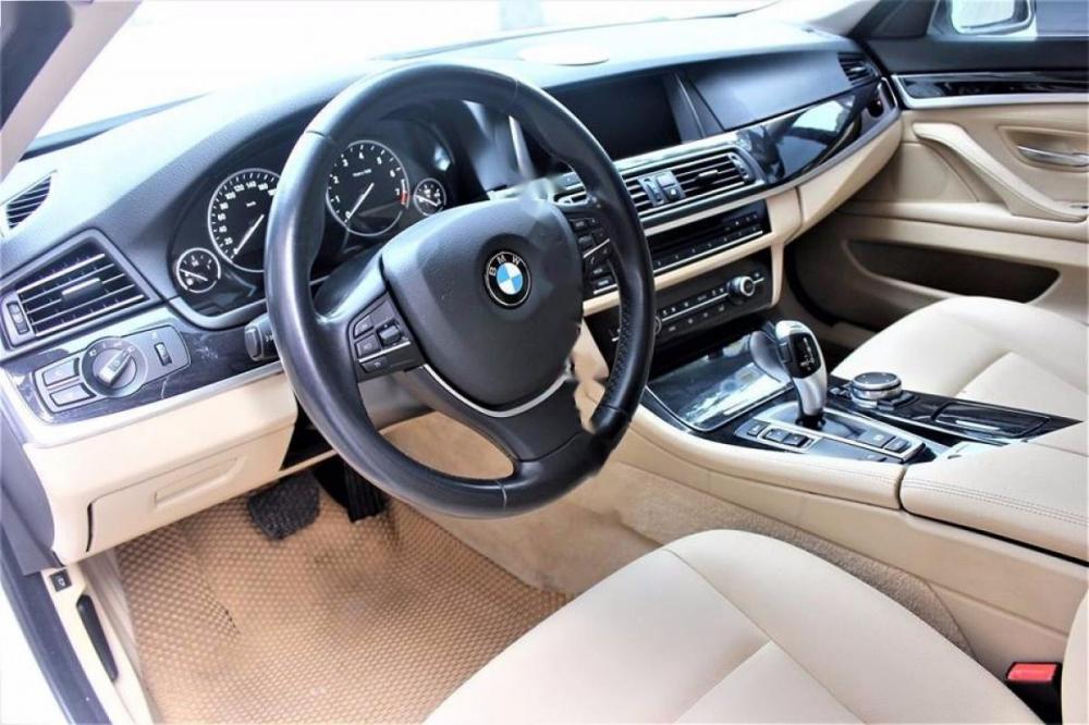 BMW 5 Series 520i 2015 - Cần bán xe BMW 5 Series 520i năm sản xuất 2015, màu trắng, nhập khẩu nguyên chiếc