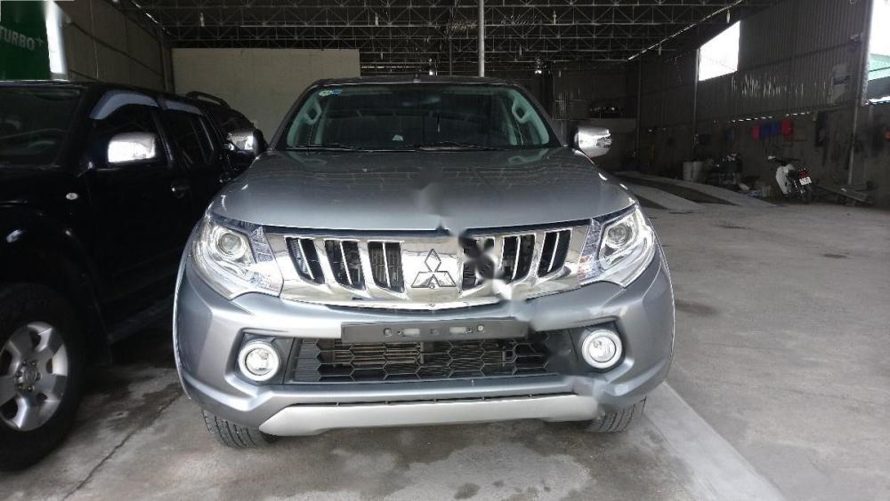 Mitsubishi Triton 2015 - Bán Mitsubishi Triton đời 2015, màu xám, xe nhập