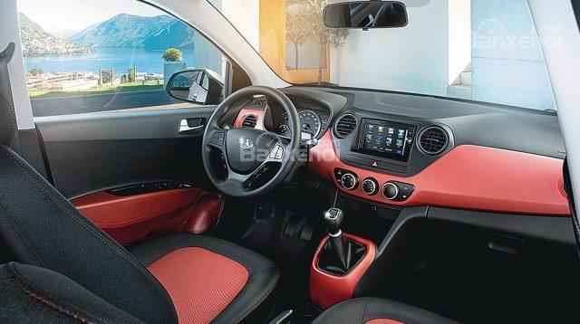 Hyundai Grand i10 2018 - Bán ô tô Hyundai Grand i10 1.2AT số tự động sản xuất năm 2018, mới 100% đủ màu, CKD, giá chỉ 385 triệu