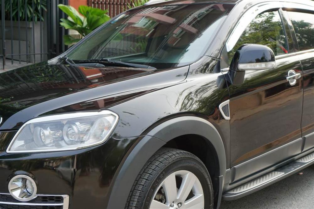 Chevrolet Captiva MAXX LTZ 2011 - Bán xe Chevrolet Captiva Maxx LTZ 2011, màu đen số tự động, giá chỉ 400 triệu