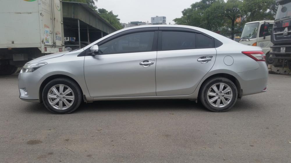 Toyota Vios 1.5E MT 2016 - Cần bán Toyota Vios 1.5E MT đời 2016, màu bạc, 479 triệu