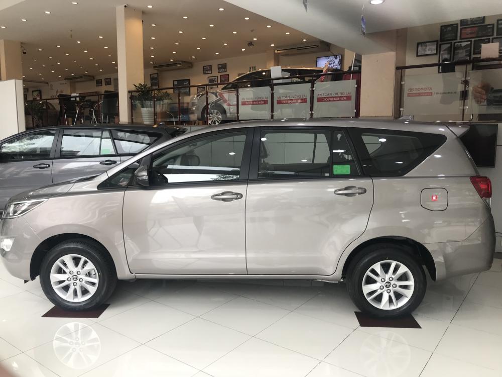 Toyota Innova E 2018 - Bán xe Innova E 2018 giá 653tr (chưa VAT), LH ngay nhận giá tốt 0937589293 - Phúc