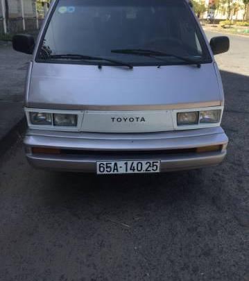 Toyota Van 1983 - Chính chủ bán Toyota Van sản xuất năm 1983, màu bạc