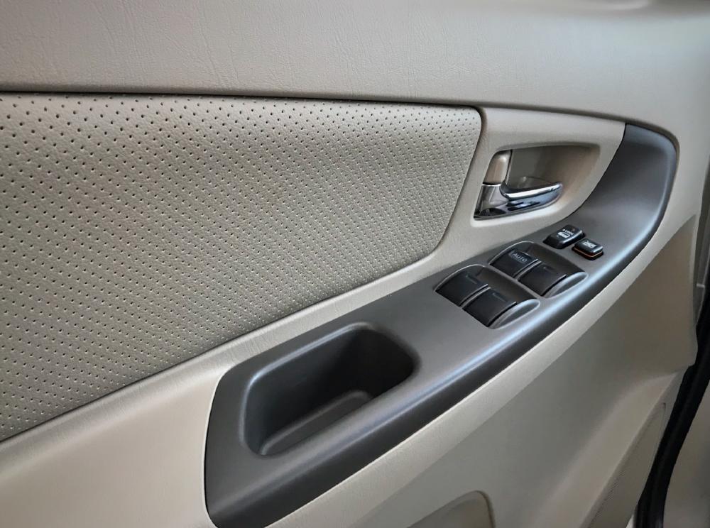 Toyota Innova E 2014 - Cần bán Innova số sàn mới lắp hãng