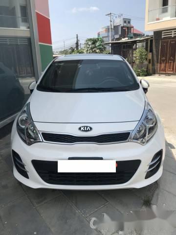 Kia Rio 2015 - Bán xe Kia Rio đời 2015, màu trắng xe gia đình, 490 triệu