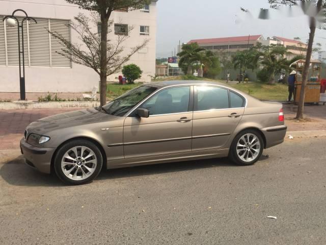 BMW 3 Series 325i 2003 - Bán BMW 3 Series 325i sản xuất năm 2003, màu nâu, giá chỉ 225 triệu