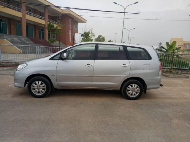 Toyota Innova   2009 - Bán Toyota Innova sản xuất năm 2009, màu bạc