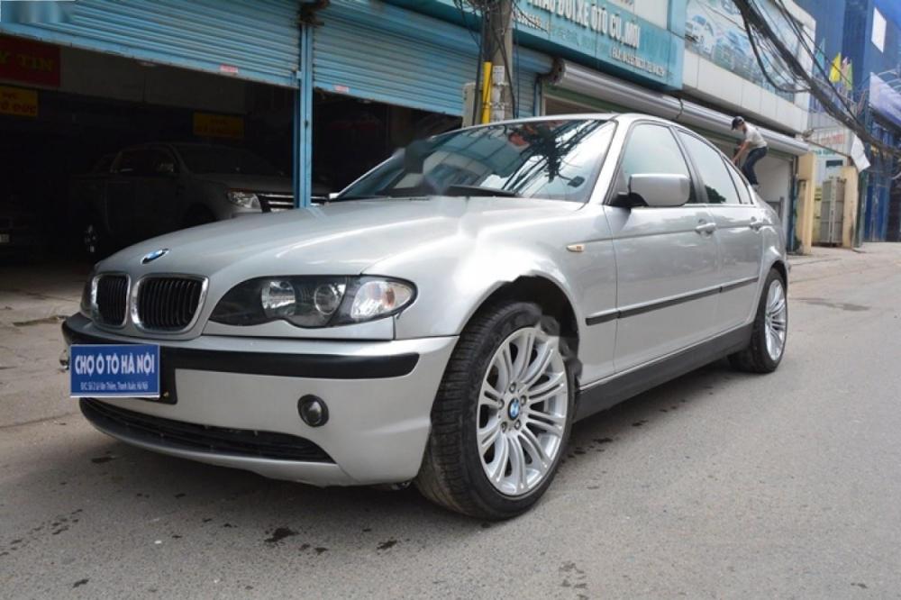 BMW 3 Series 328i 2004 - Cần bán gấp BMW 3 Series 328i đời 2004, màu bạc chính chủ