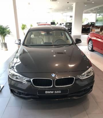 BMW 3 Series 320i 2017 - Bán BMW 3 Series 320i SX 2017, màu xám, nhập khẩu