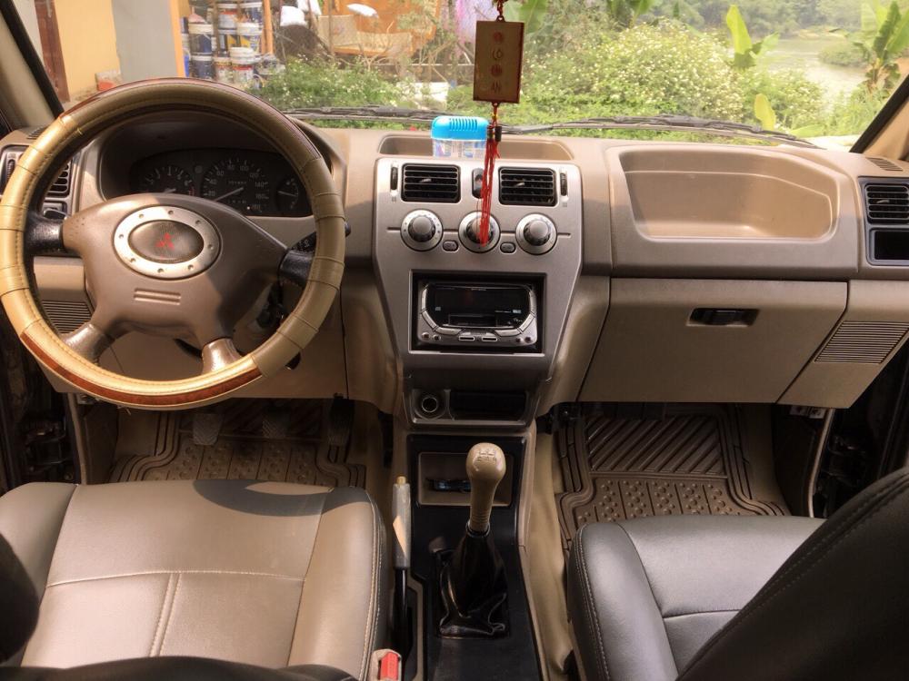 Mitsubishi Jolie 2.0MT 2005 - Bán Mitsubishi Jolie 2.0MT sản xuất năm 2005, màu đen, giá 205tr